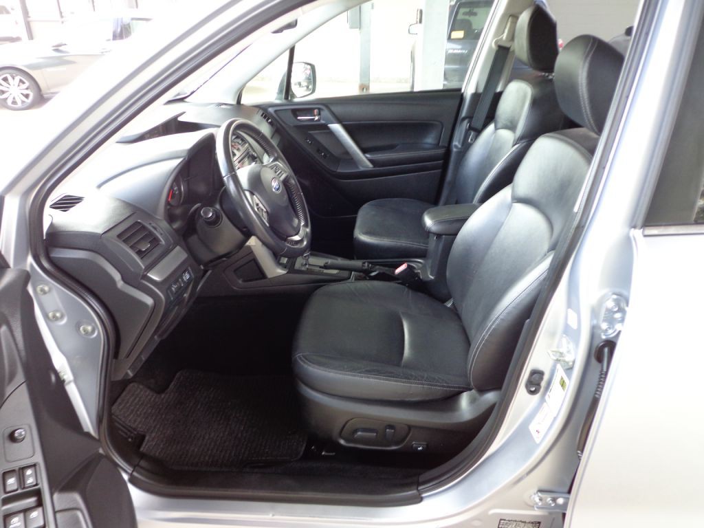 2014 Subaru Forester Image 13