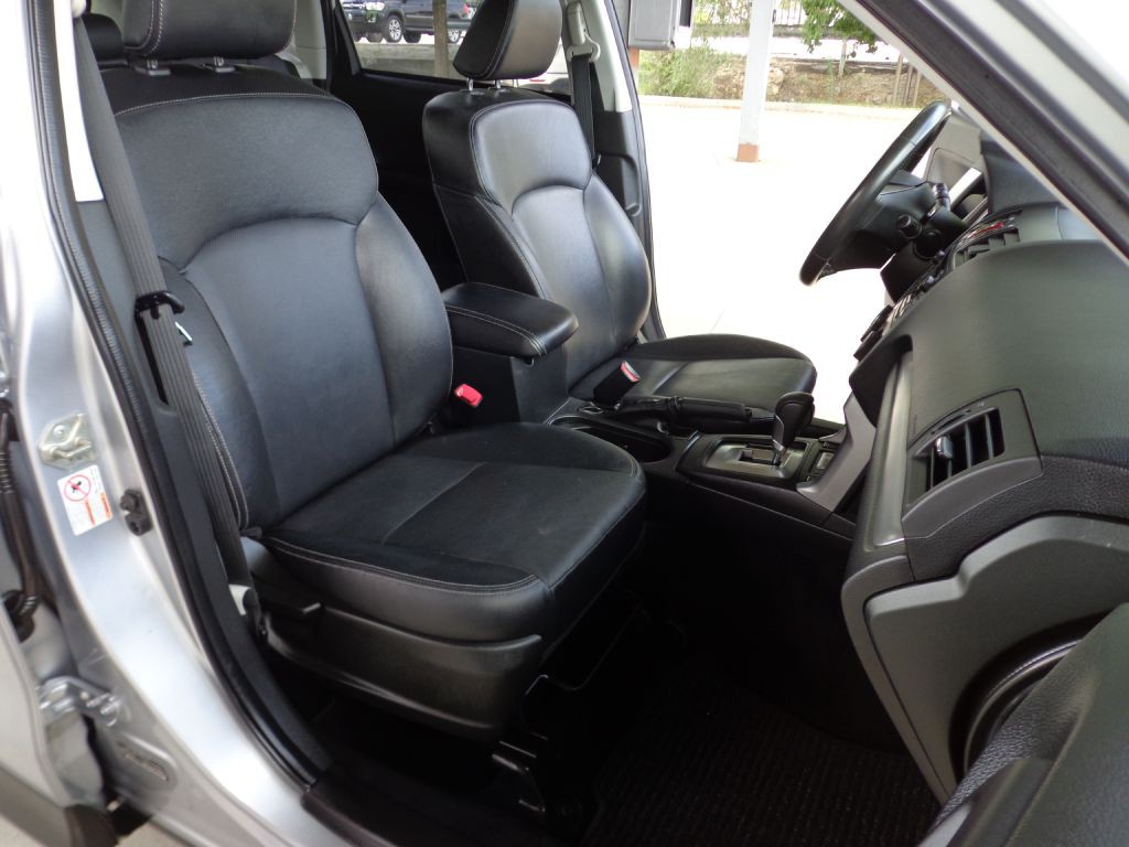 2014 Subaru Forester Image 17