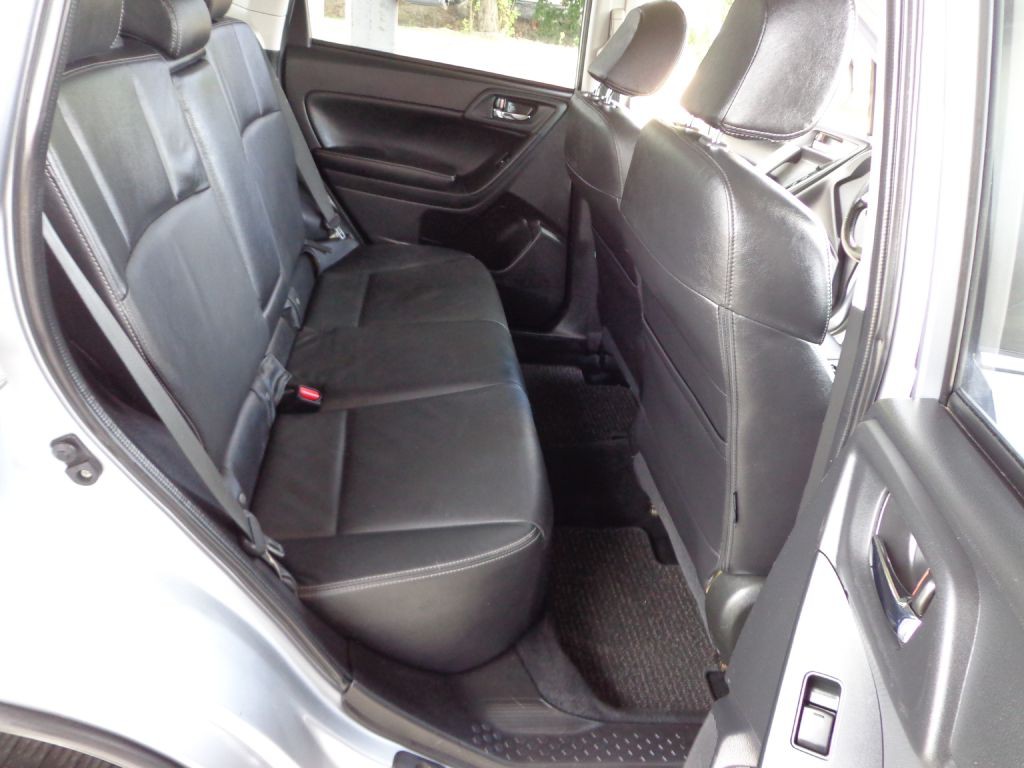 2014 Subaru Forester Image 19