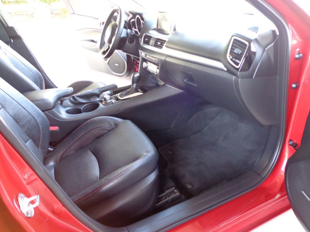 2015 Mazda Mazda3 Image 18