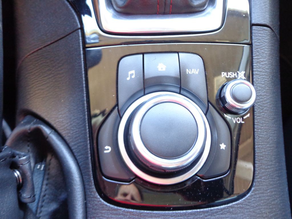 2015 Mazda Mazda3 Image 23