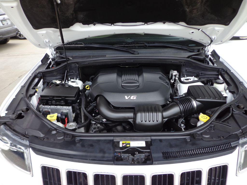2014 Jeep Grand Cherokee Image 12