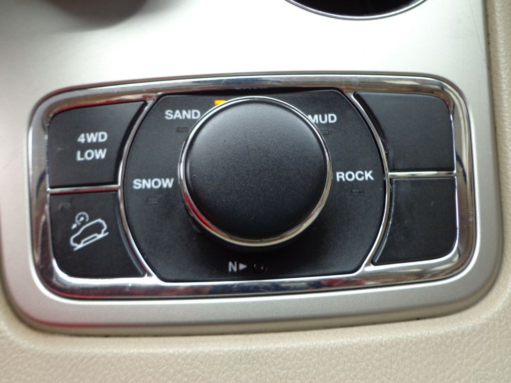 2014 Jeep Grand Cherokee Image 24