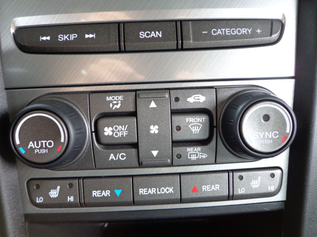 2014 Honda Pilot Image 24