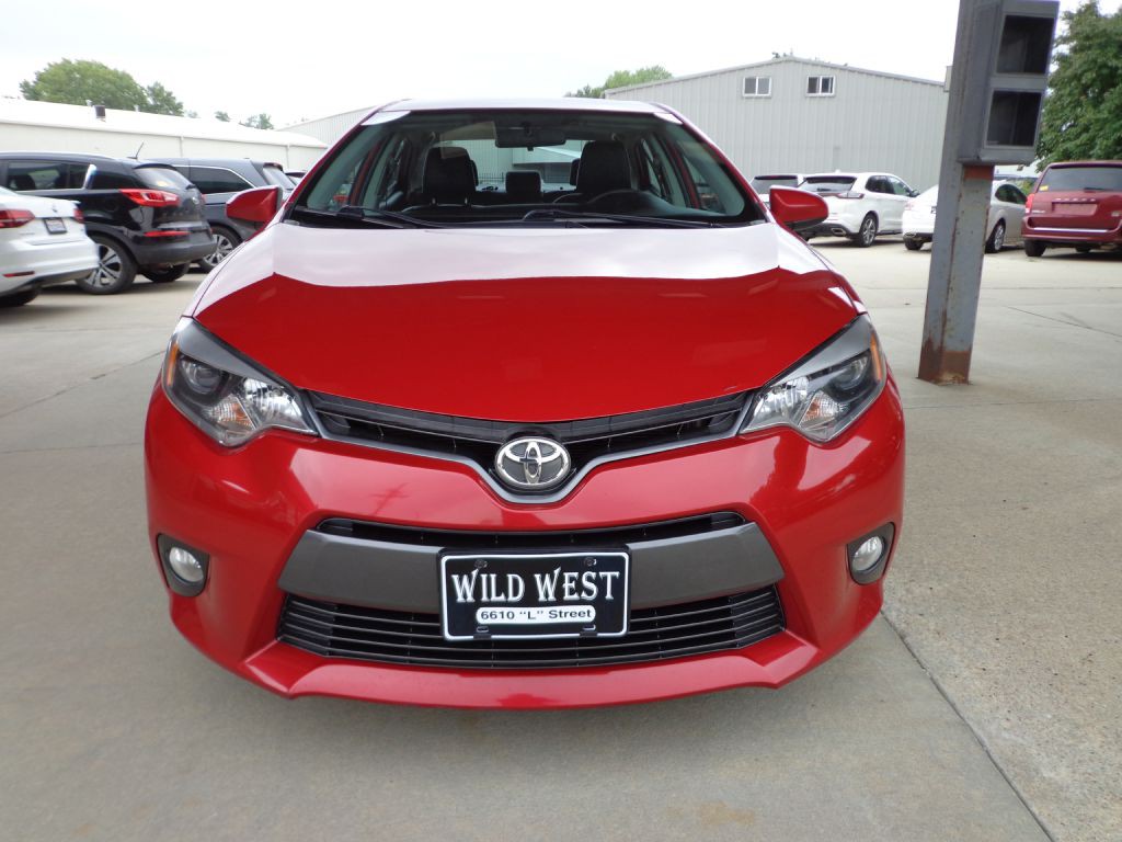 2015 Toyota Corolla Image 2