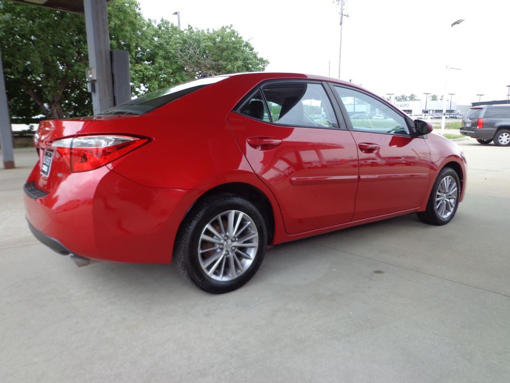 2015 Toyota Corolla Image 4