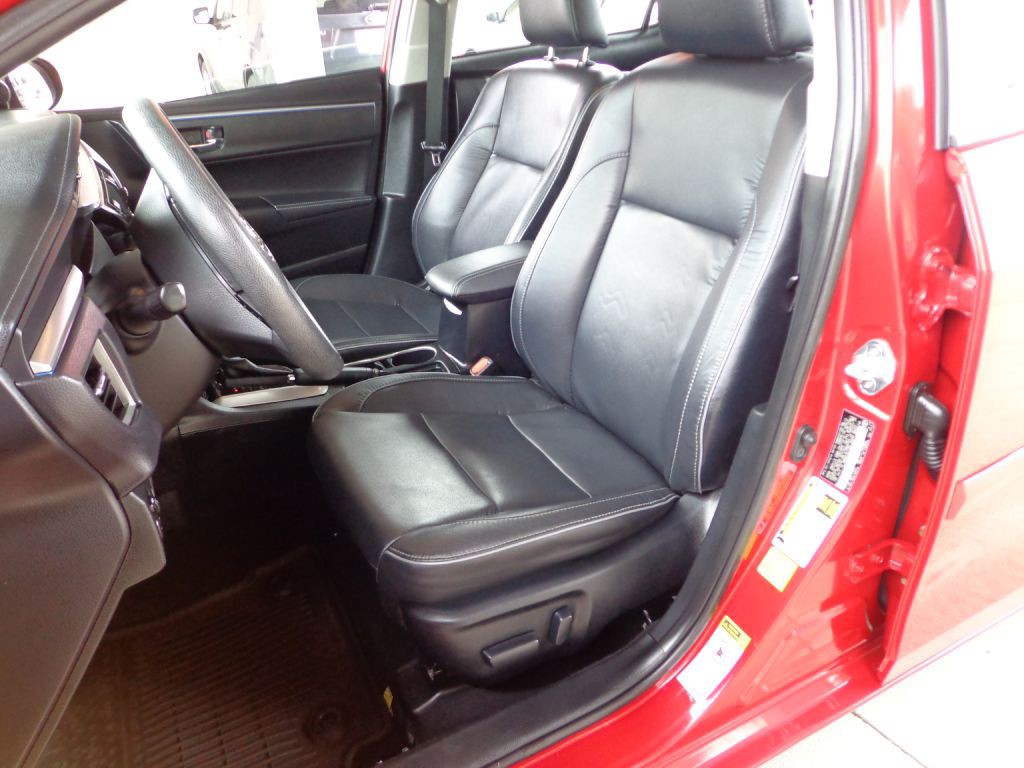 2015 Toyota Corolla Image 13