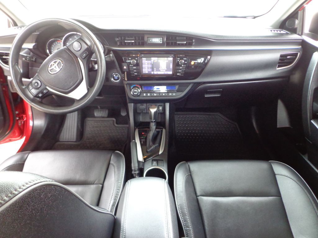 2015 Toyota Corolla Image 20