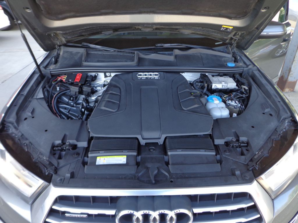 2017 Audi Q7 Image 11