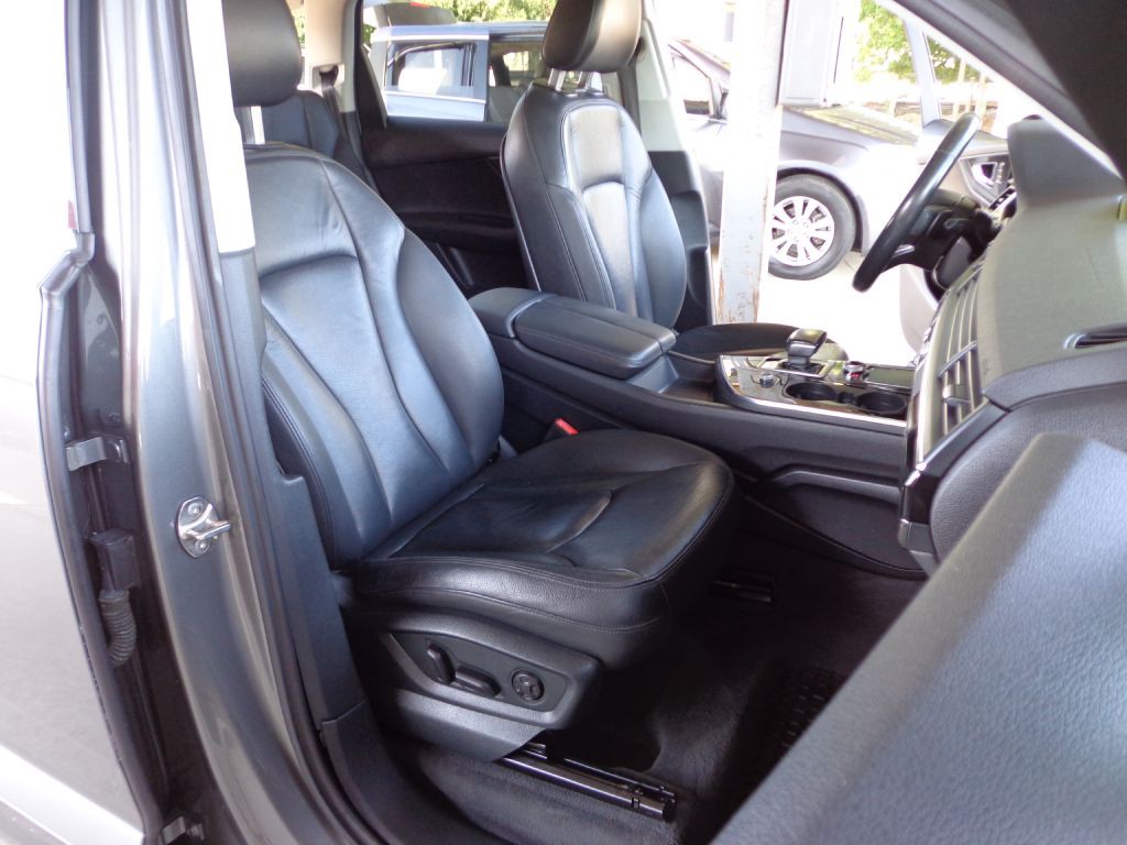 2017 Audi Q7 Image 16