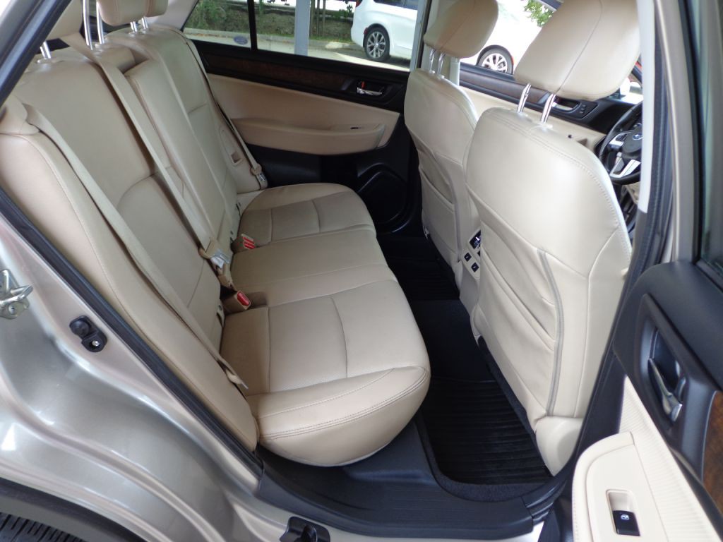 2016 Subaru Outback Image 19