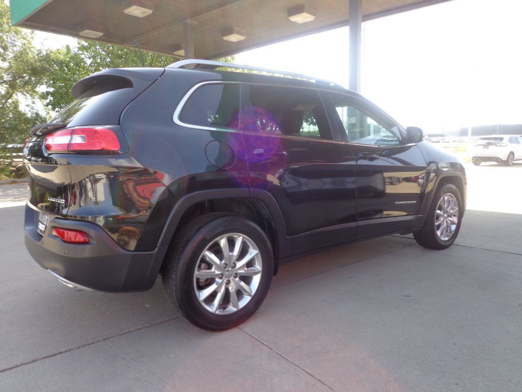 2016 Jeep Cherokee Image 4