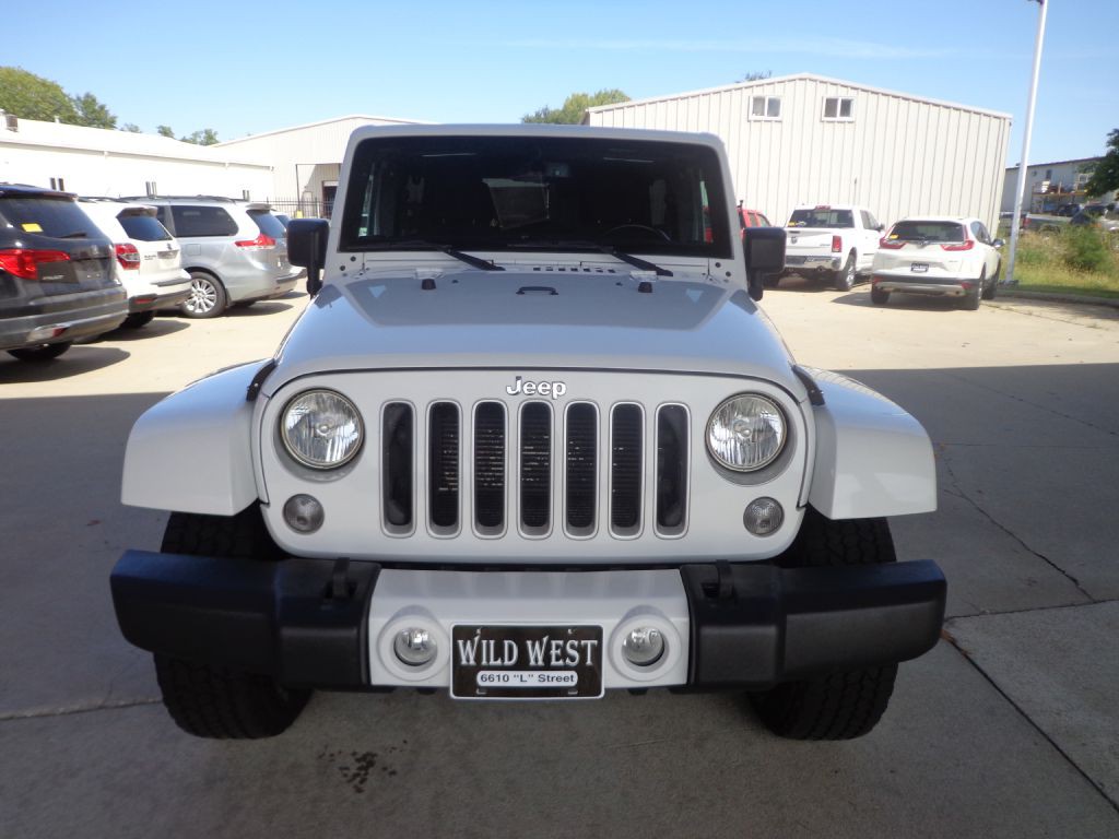 2016 Jeep Wrangler Unlimited Image 2