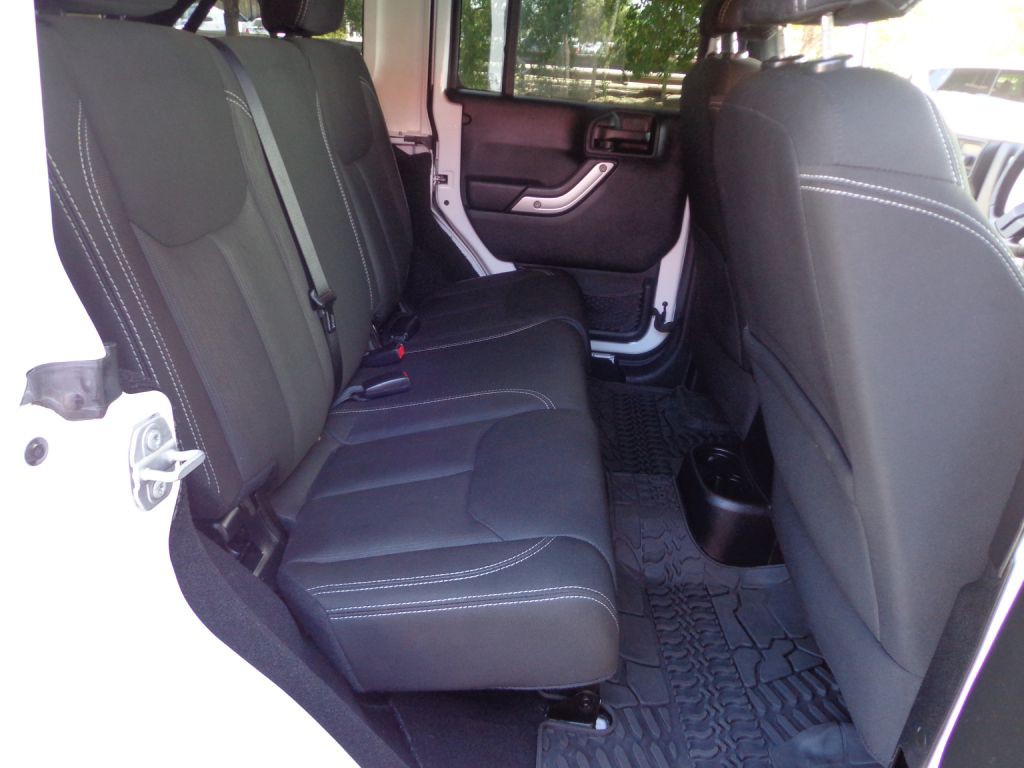 2016 Jeep Wrangler Unlimited Image 15