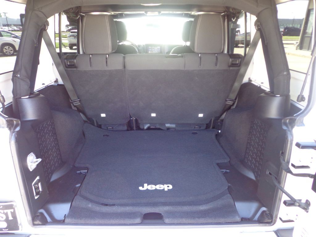2016 Jeep Wrangler Unlimited Image 17