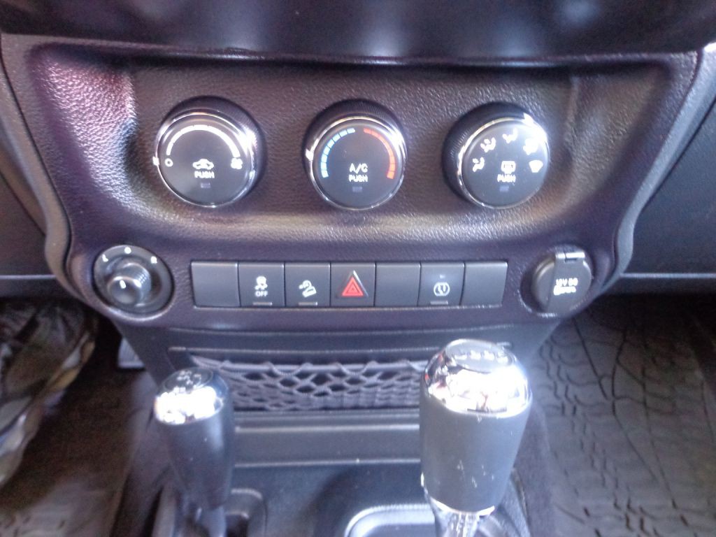 2016 Jeep Wrangler Unlimited Image 20