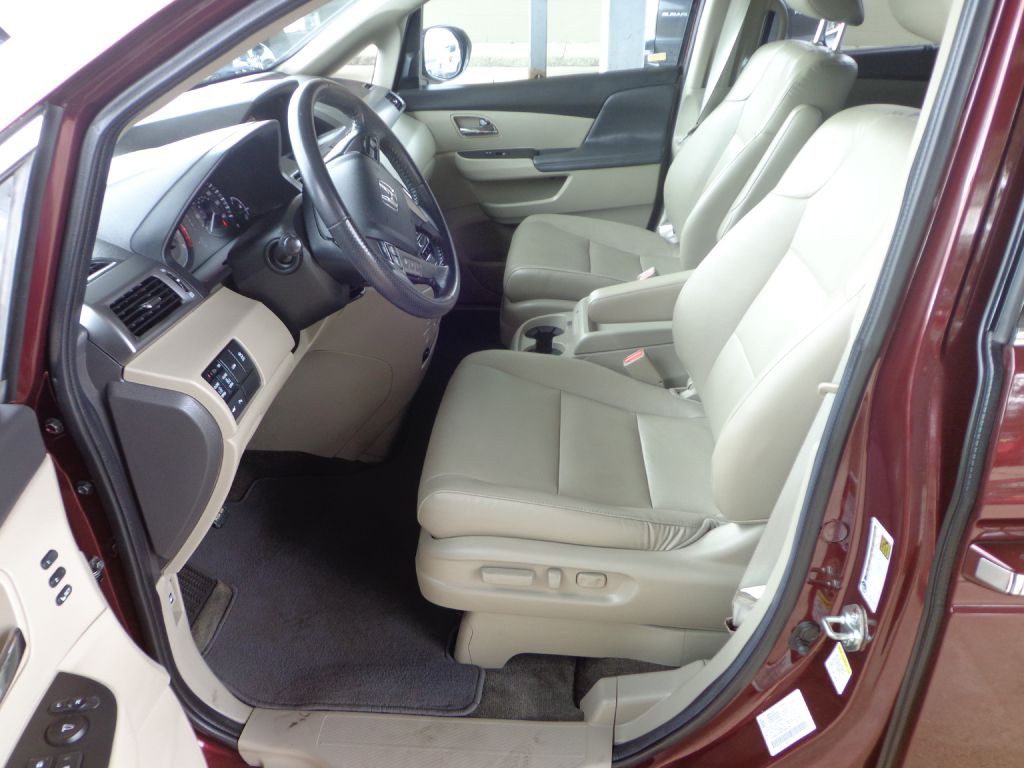 2014 Honda Odyssey Image 13
