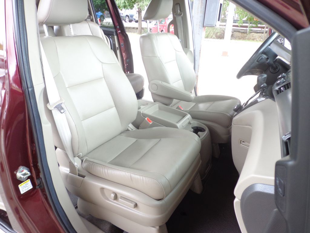 2014 Honda Odyssey Image 17