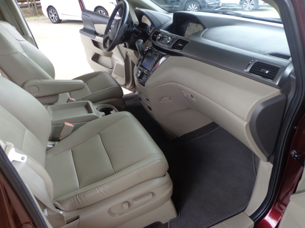 2014 Honda Odyssey Image 18