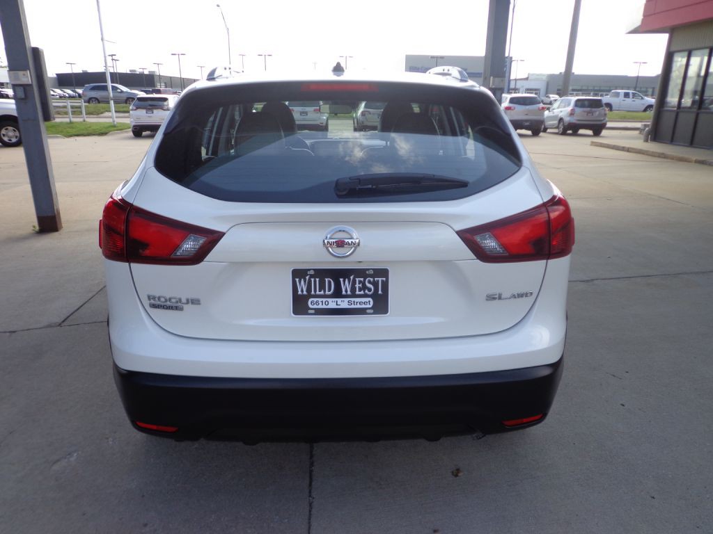 2018 Nissan Rogue Image 5
