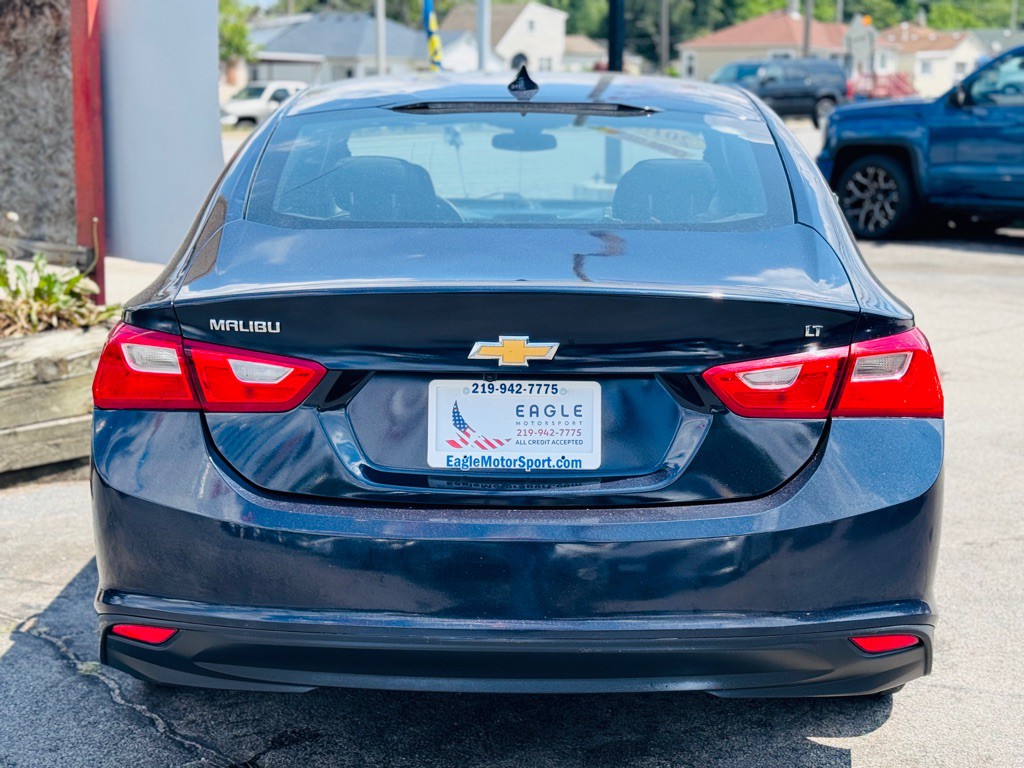 2018 Chevrolet Malibu Image 8