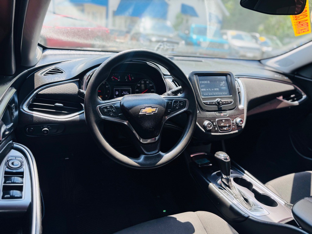 2018 Chevrolet Malibu Image 23