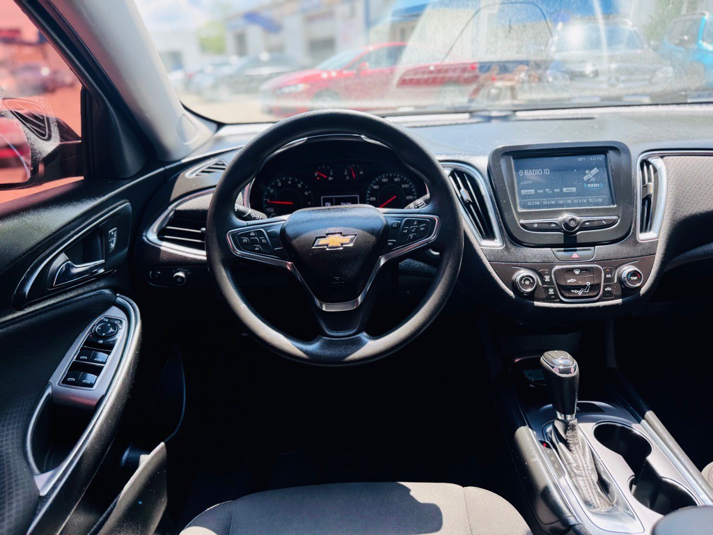 2018 Chevrolet Malibu Image 24