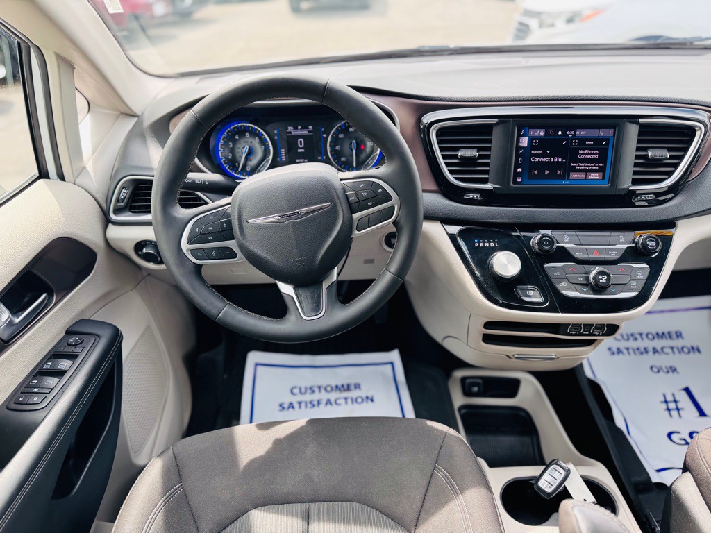 2023 Chrysler Voyager Image 31
