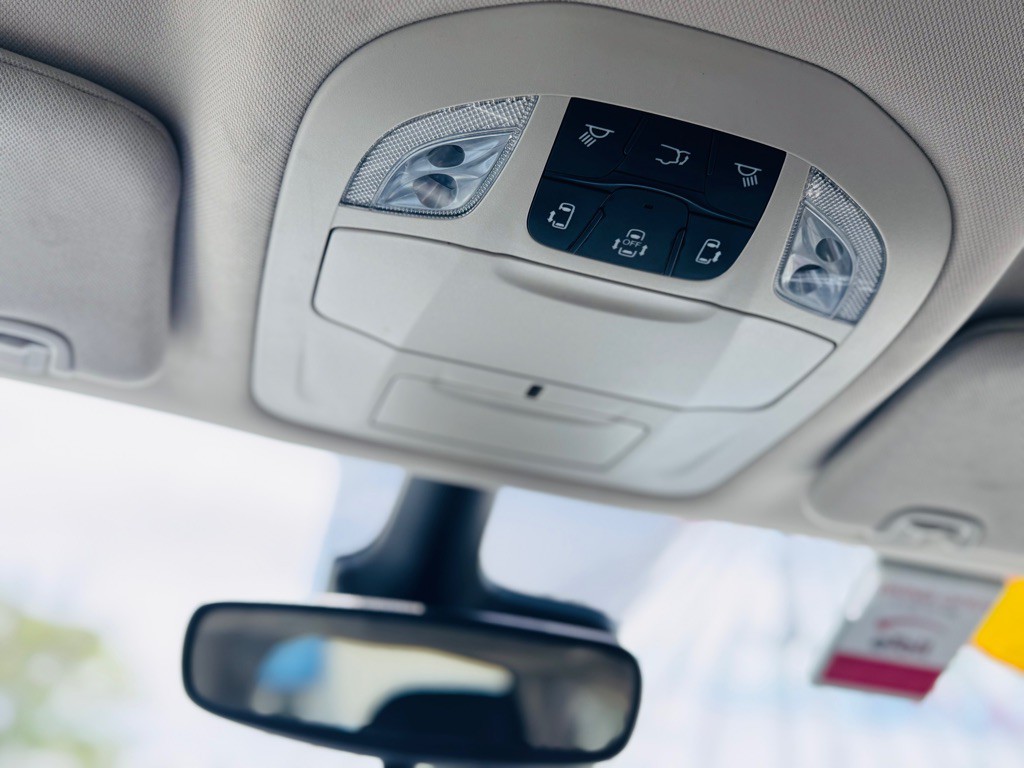 2023 Chrysler Voyager Image 37