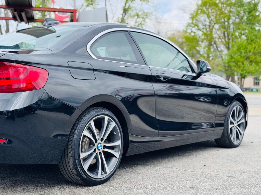 2016 BMW 2 Series Image 13