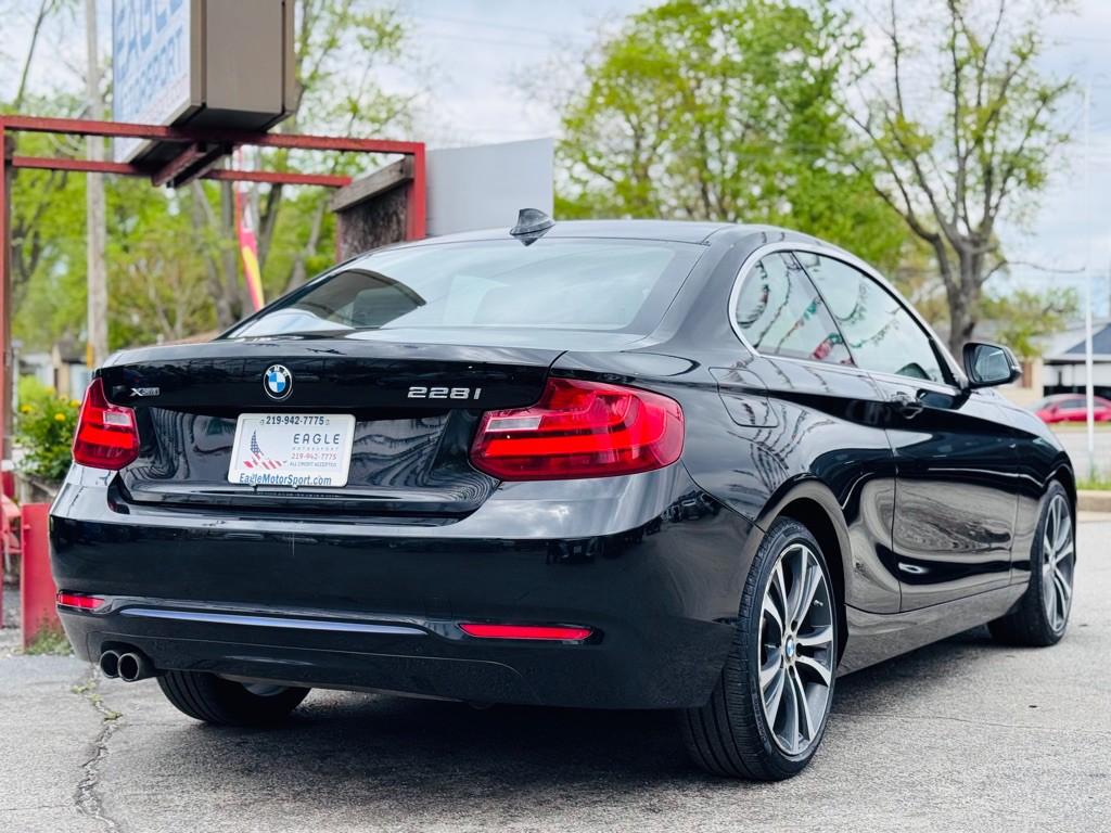 2016 BMW 2 Series Image 15