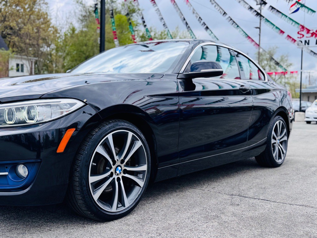 2016 BMW 2 Series Image 23
