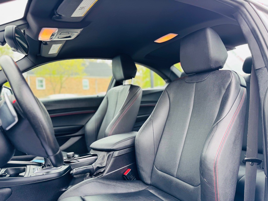 2016 BMW 2 Series Image 37