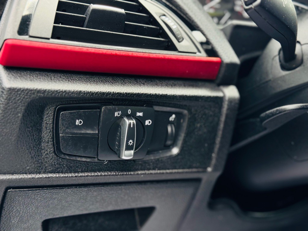 2016 BMW 2 Series Image 47