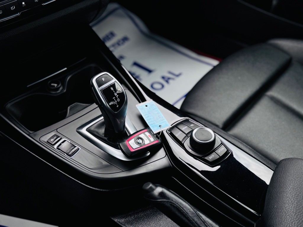 2016 BMW 2 Series Image 55