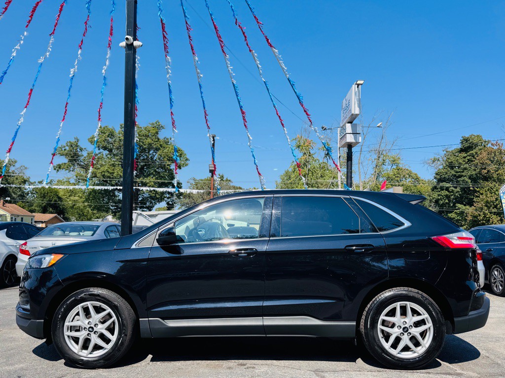 2023 Ford Edge Image 10