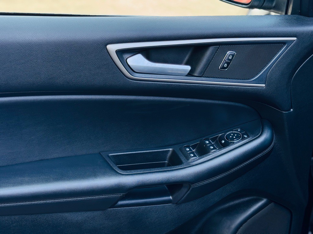 2023 Ford Edge Image 15