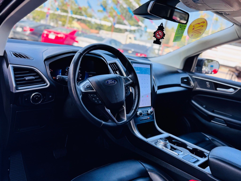 2023 Ford Edge Image 16