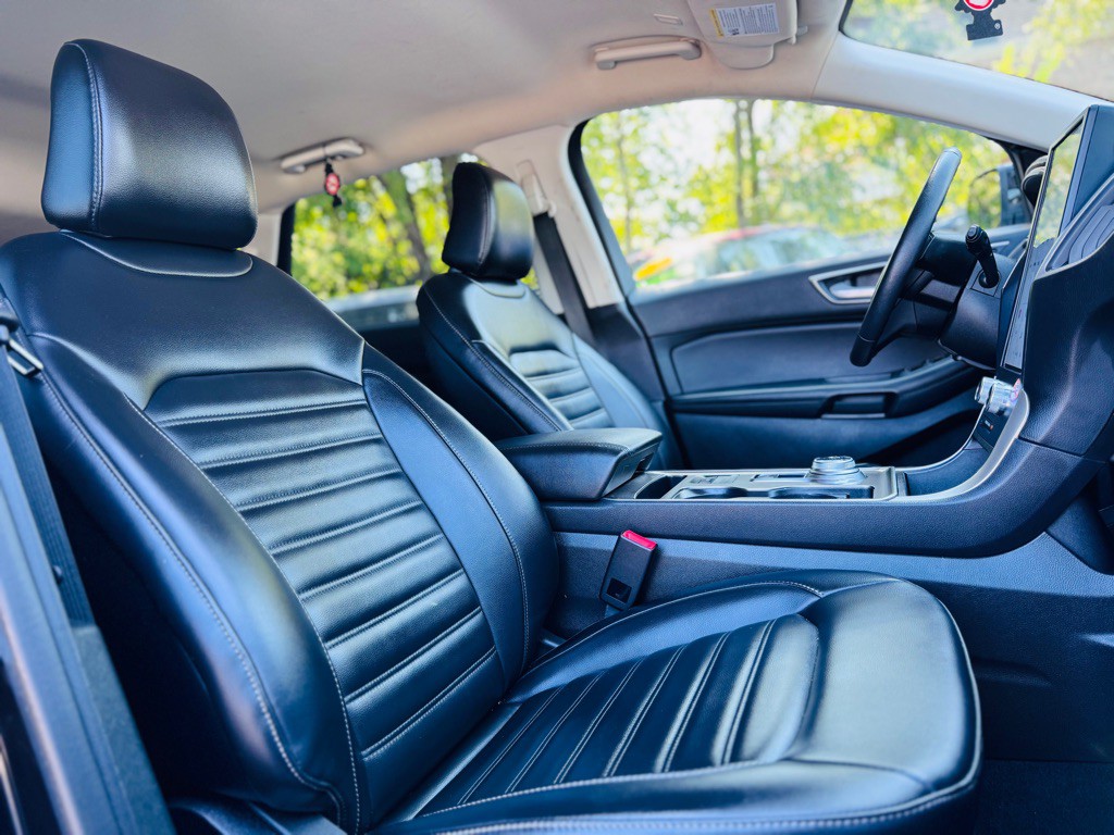 2023 Ford Edge Image 24