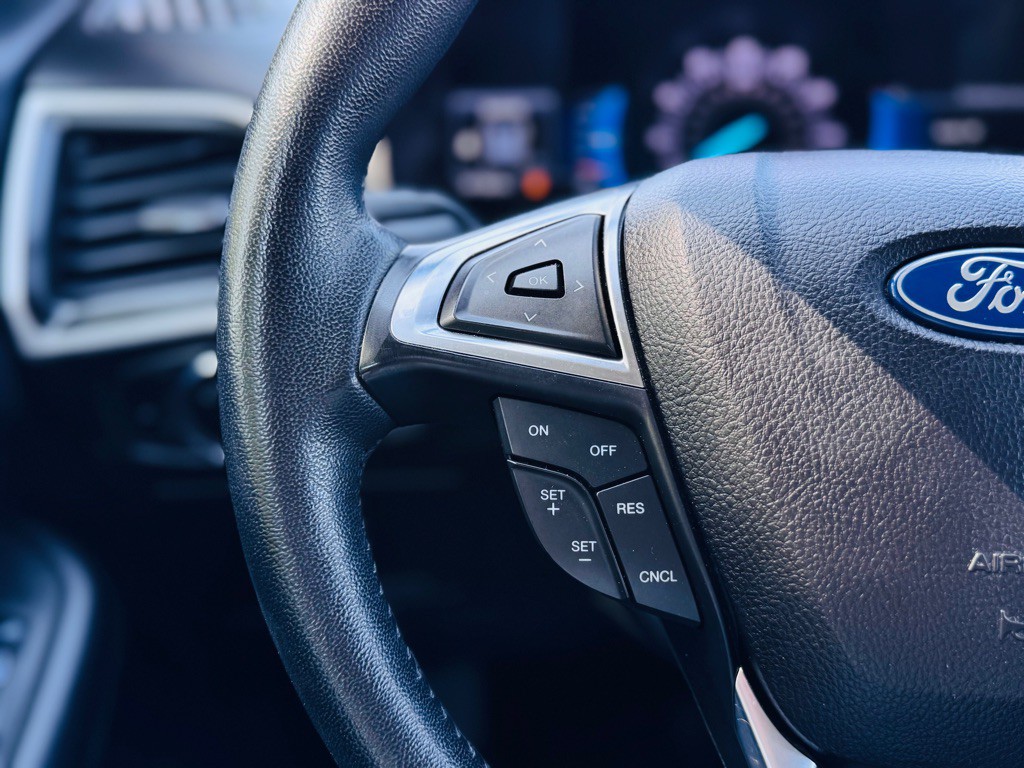 2023 Ford Edge Image 30