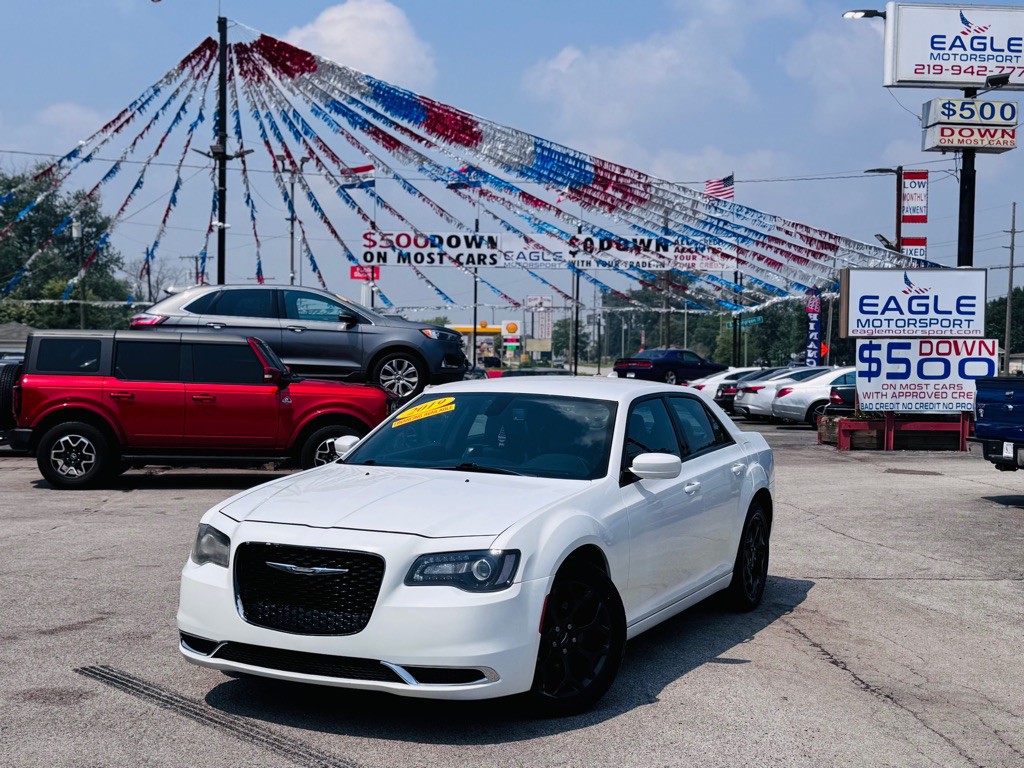2019 Chrysler 300 Image 11