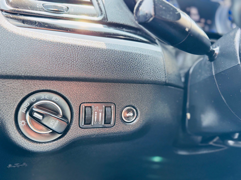 2019 Chrysler 300 Image 27