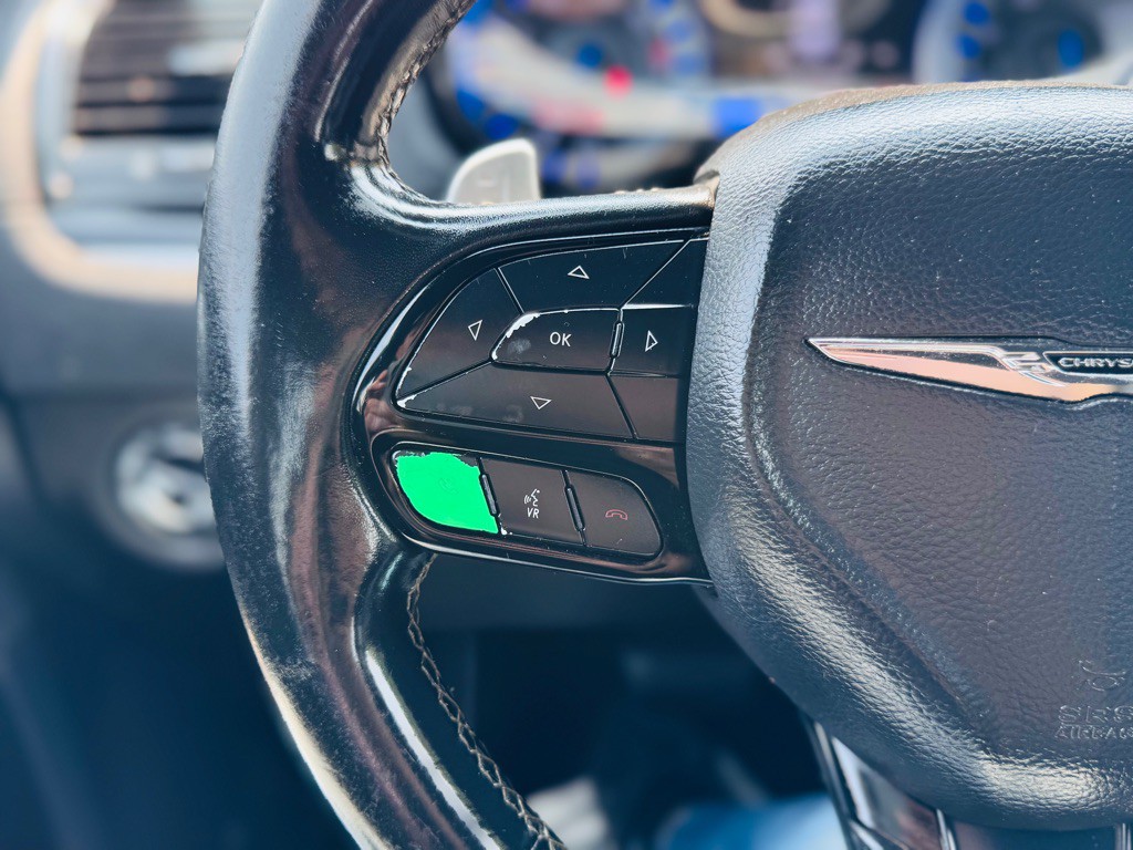 2019 Chrysler 300 Image 28