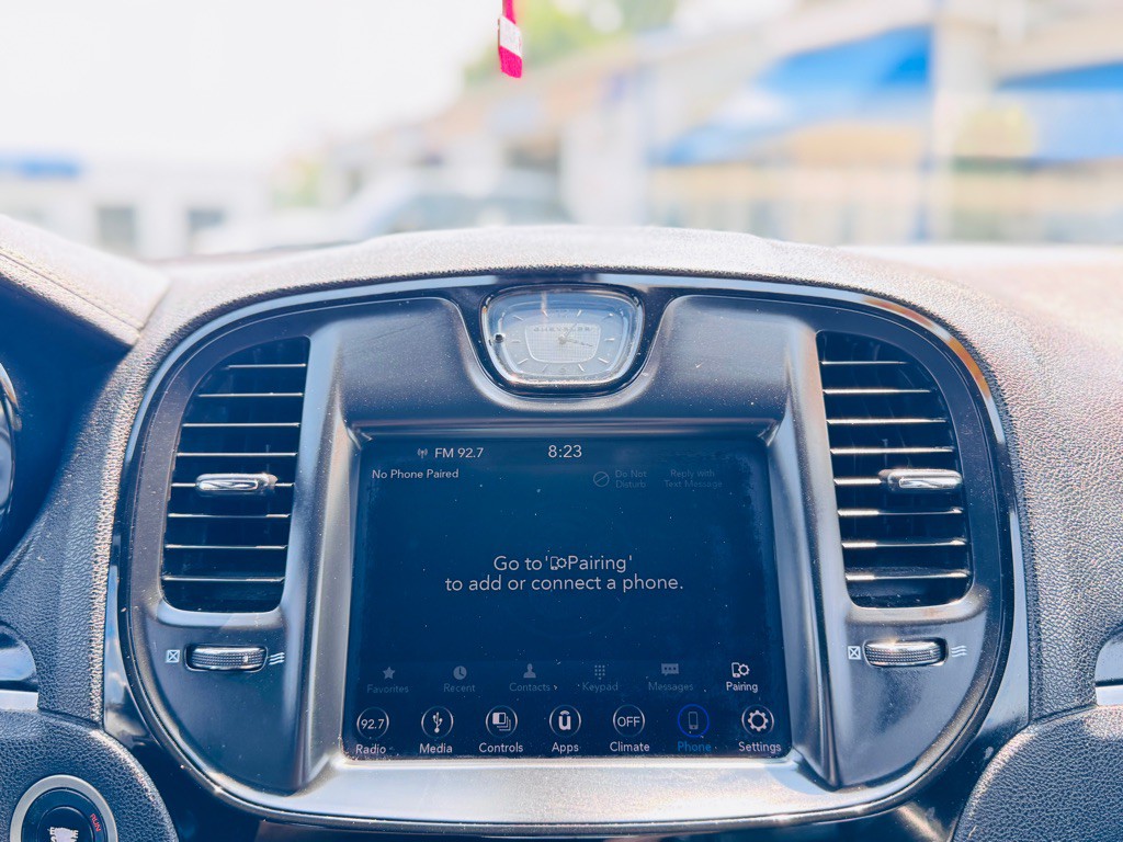 2019 Chrysler 300 Image 31