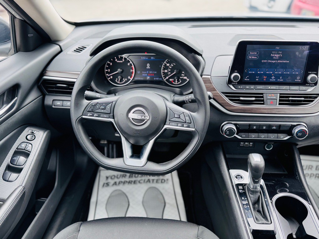 2024 Nissan Altima Image 22