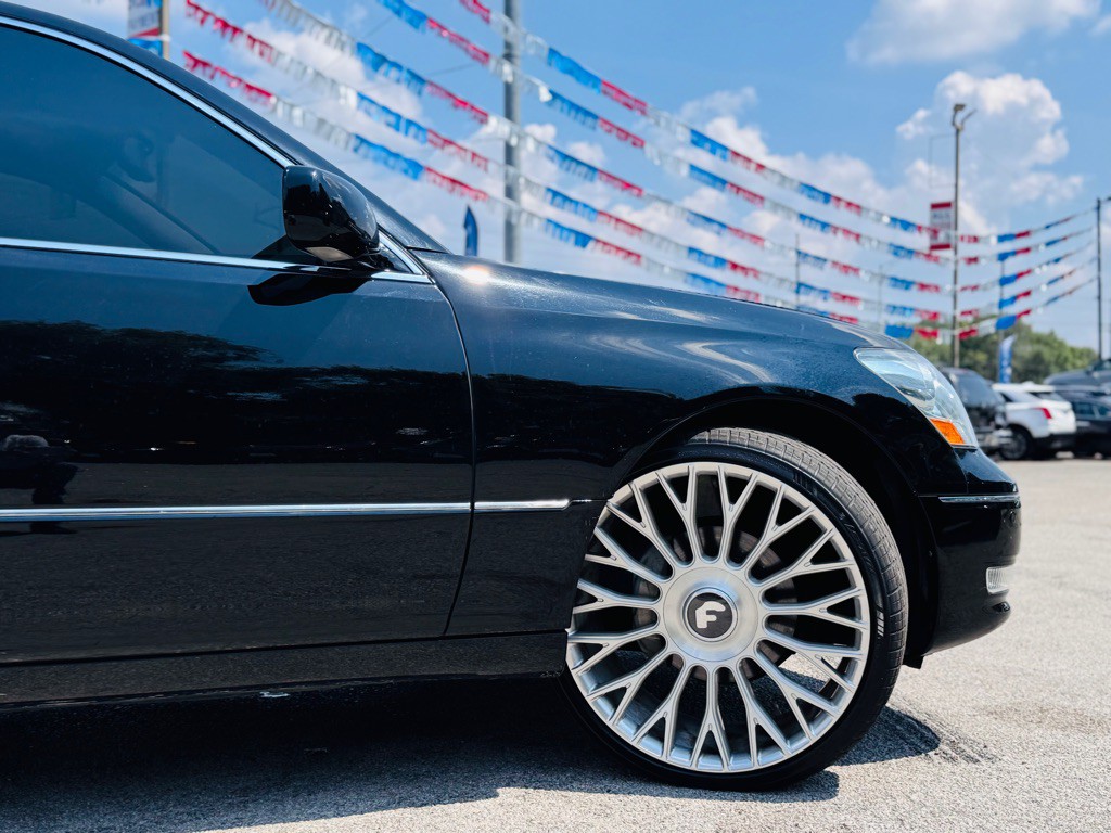 2005 Lexus LS Image 26