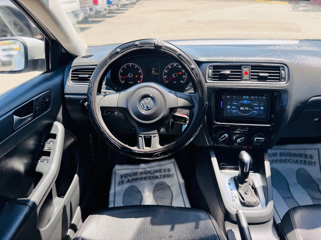 2011 Volkswagen Jetta Image 22
