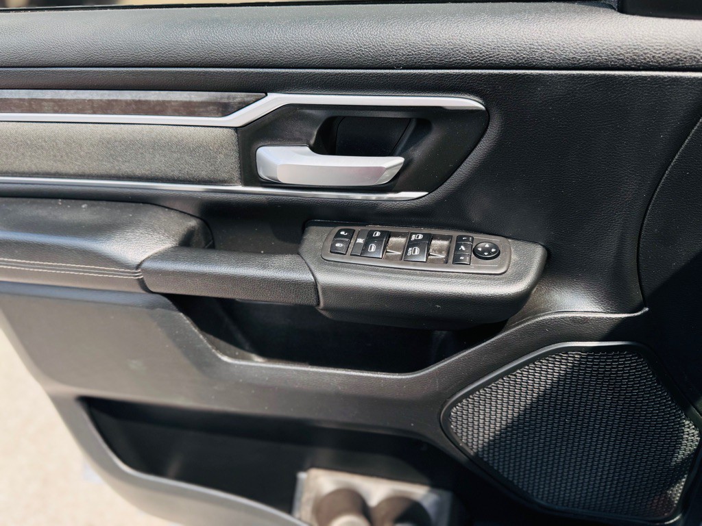 2021 RAM 1500 Image 17