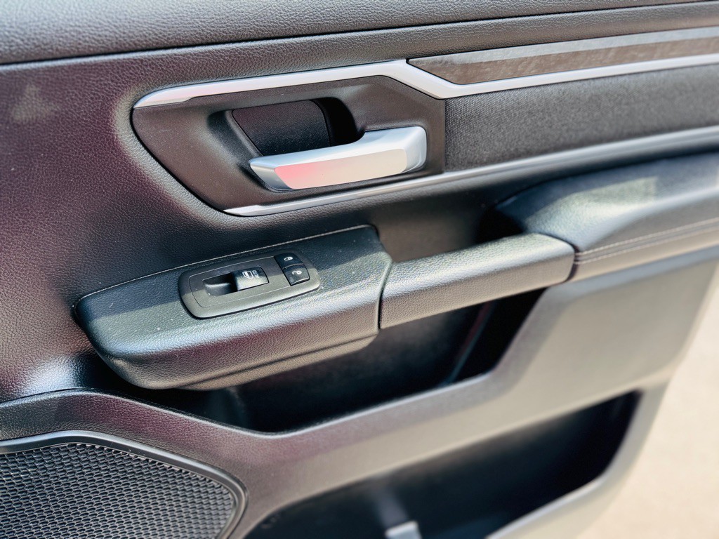 2021 RAM 1500 Image 21