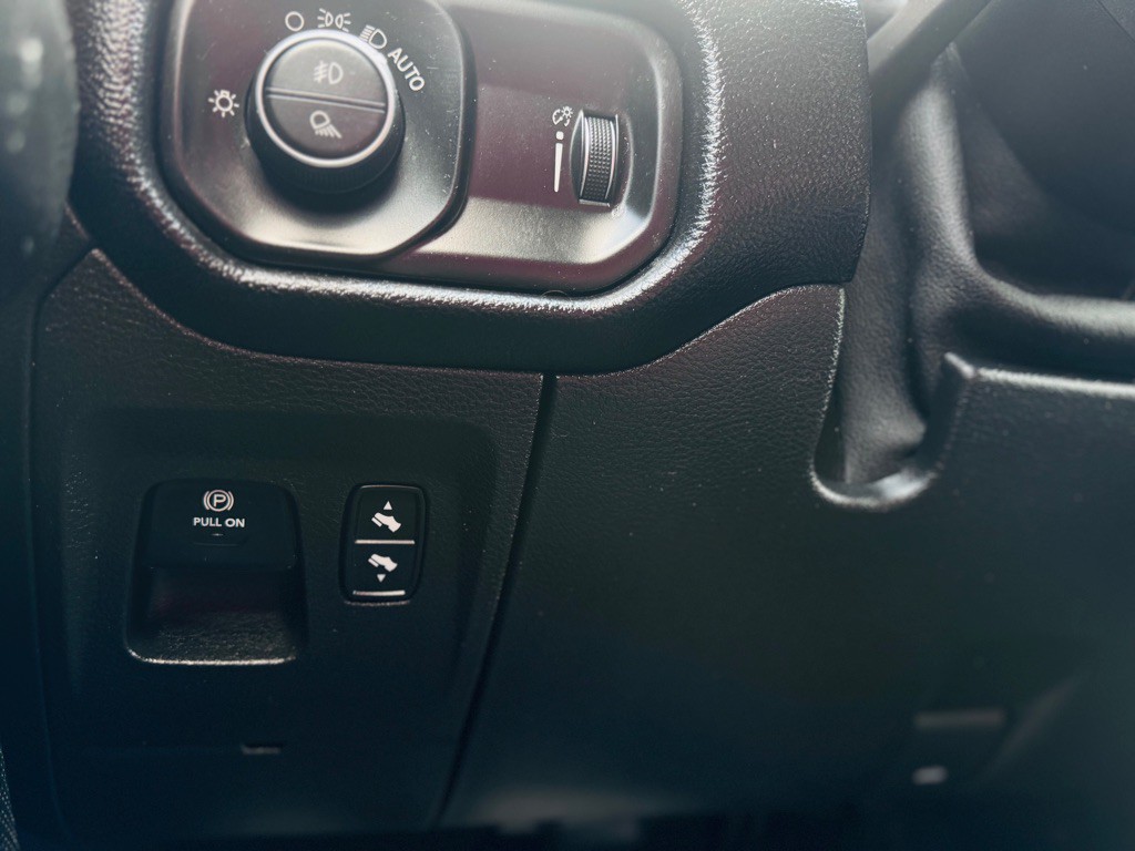 2021 RAM 1500 Image 31